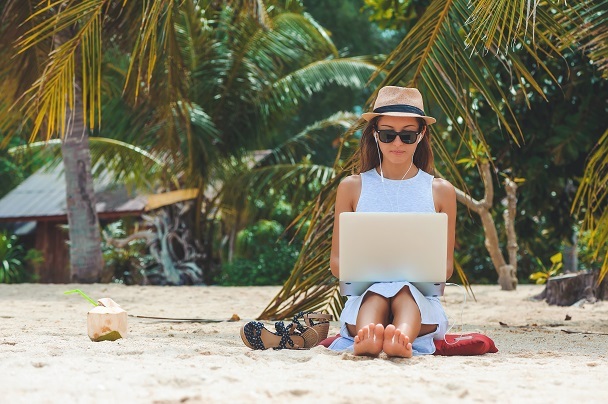 Female working a flexible schedule